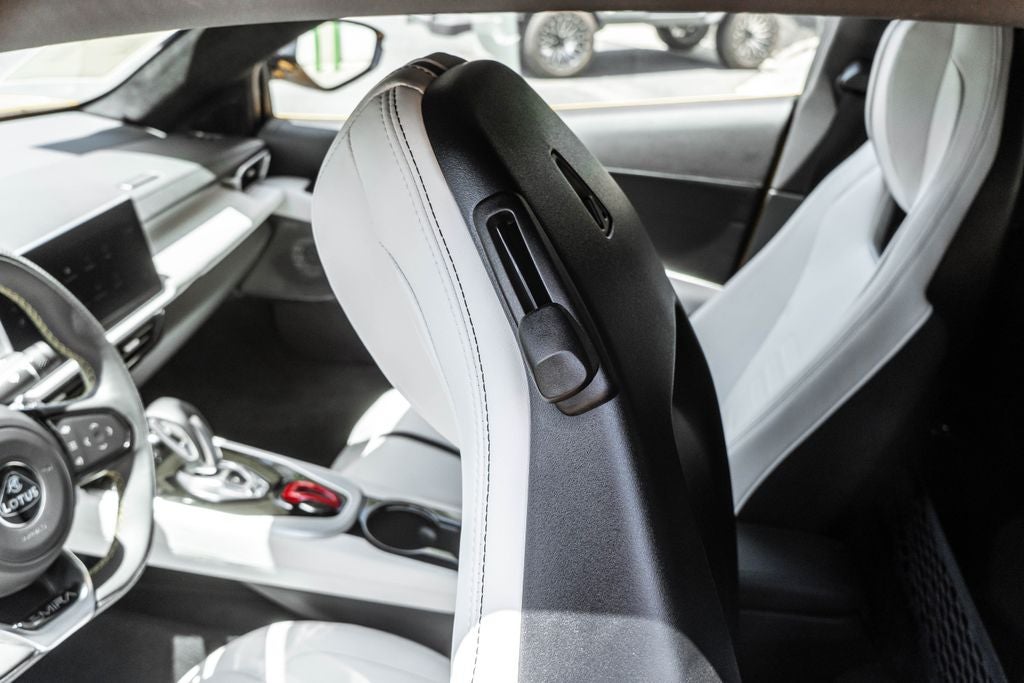 2024 Lotus Emira V6