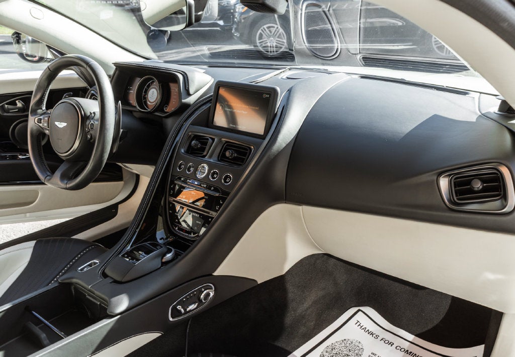 2018 Aston Martin DB11 Base