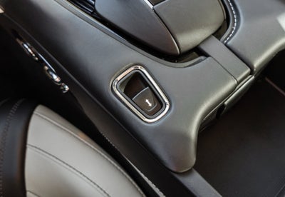 2018 Aston Martin DB11 Base