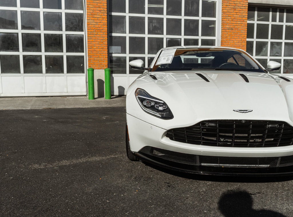 2018 Aston Martin DB11 Base