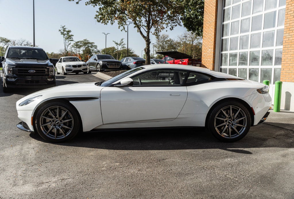 2018 Aston Martin DB11 Base