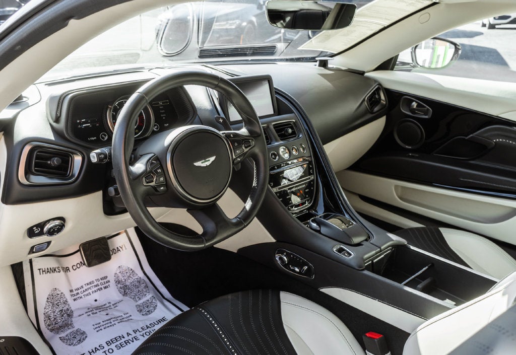 2018 Aston Martin DB11 Base