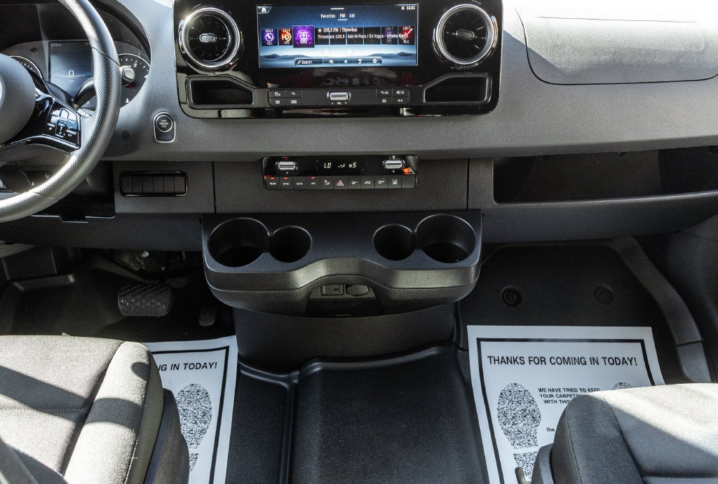 2025 Mercedes-Benz Sprinter 2500 Passenger 144 WB