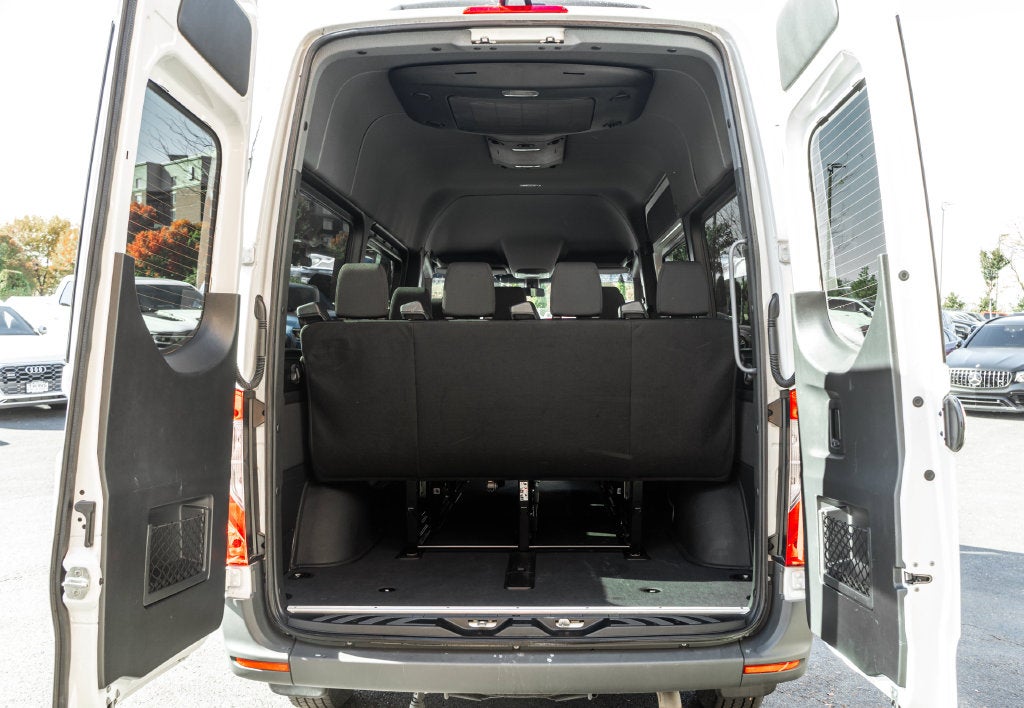 2025 Mercedes-Benz Sprinter 2500 Passenger 144 WB