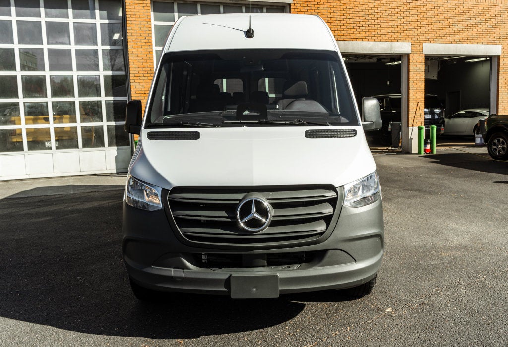 2025 Mercedes-Benz Sprinter 2500 Passenger 144 WB