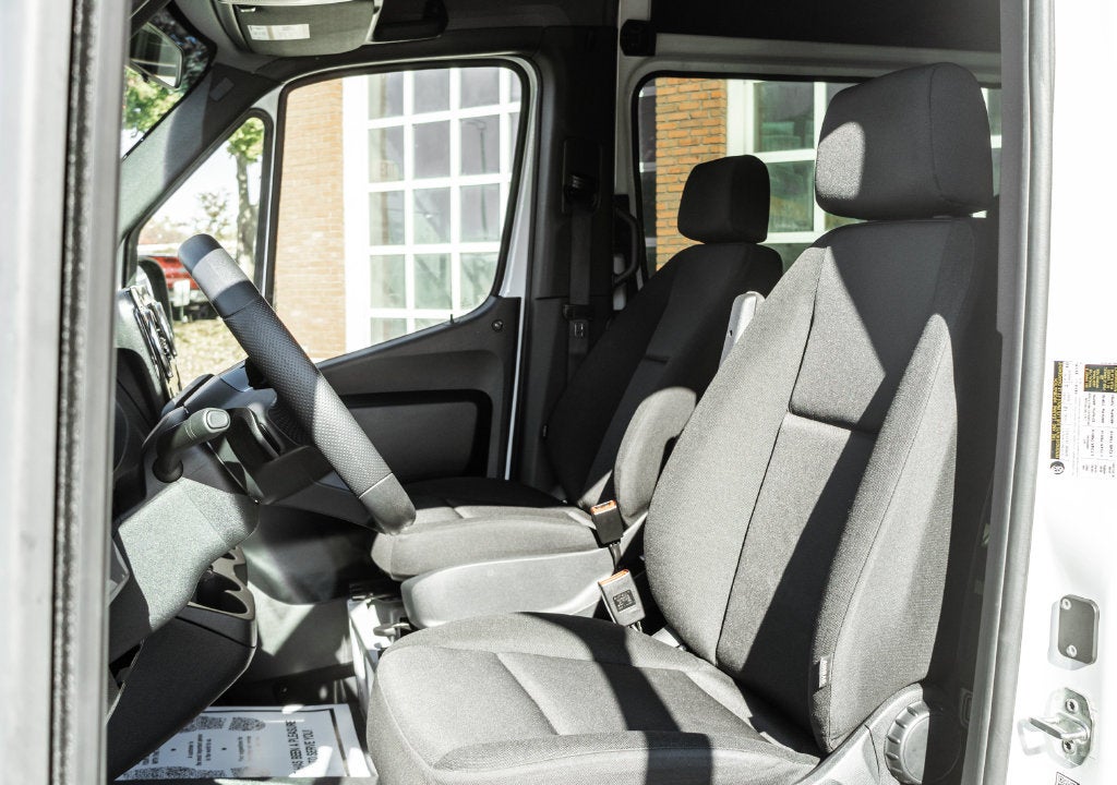 2025 Mercedes-Benz Sprinter 2500 Passenger 144 WB