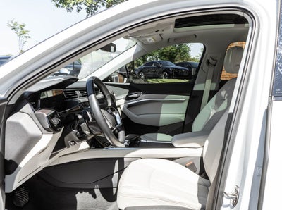 2024 Audi Q8 e-tron Premium quattro