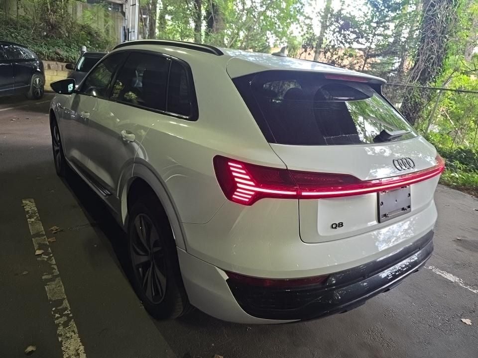 2024 Audi Q8 e-tron Premium quattro