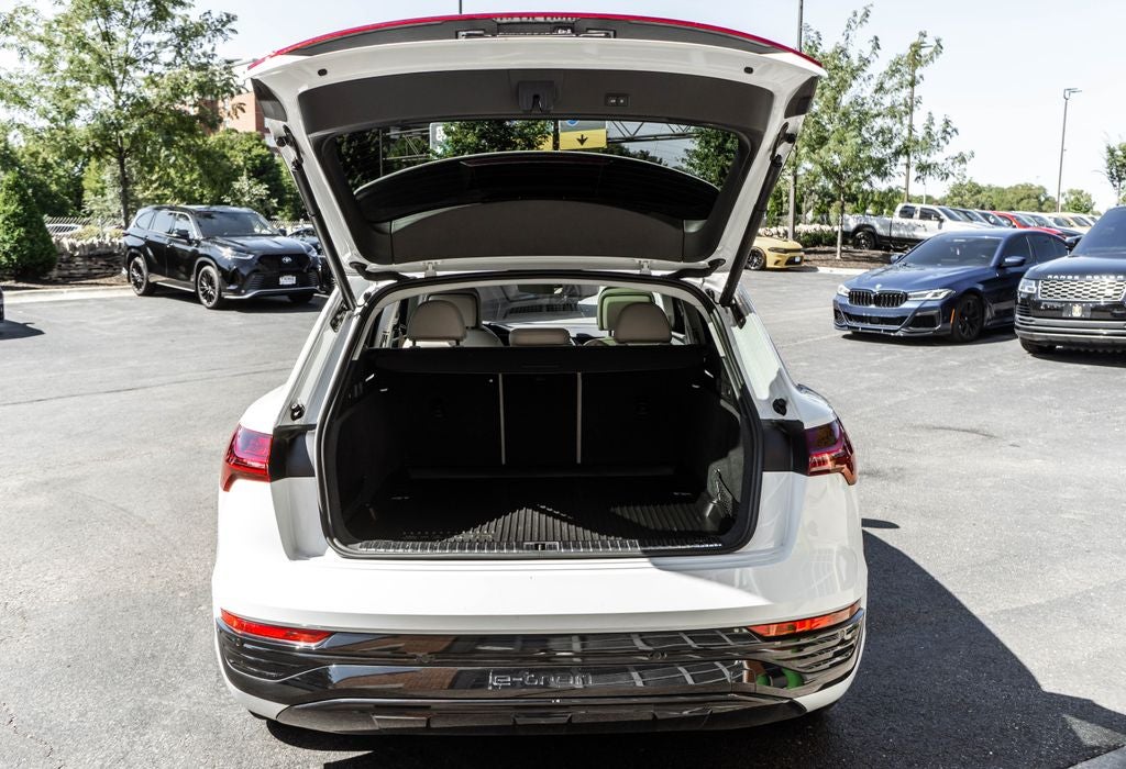 2024 Audi Q8 e-tron Premium quattro