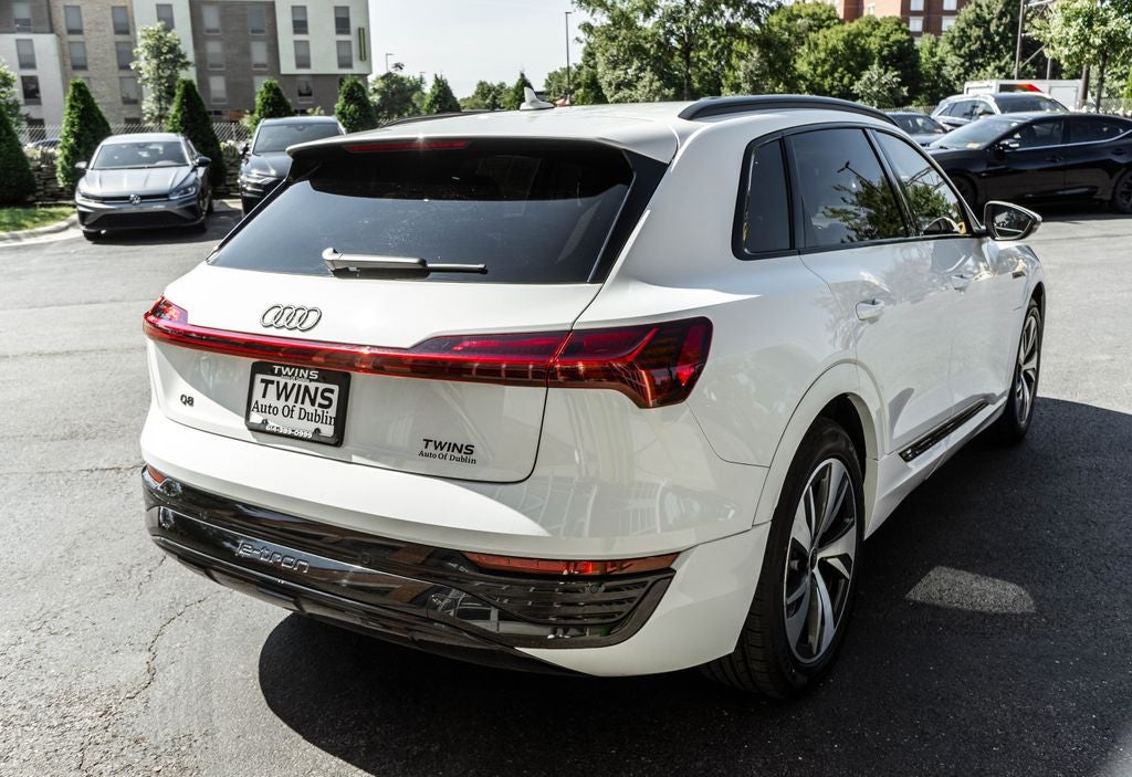 2024 Audi Q8 e-tron Premium quattro