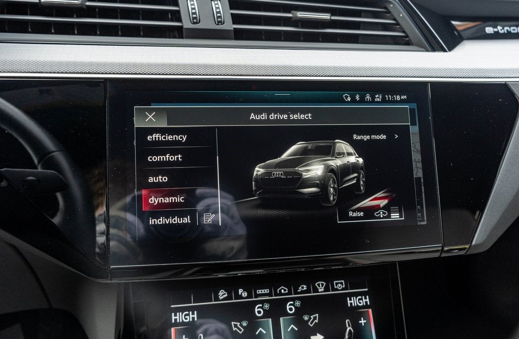 2024 Audi Q8 e-tron Prestige quattro