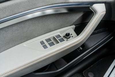 2024 Audi Q8 e-tron Prestige quattro