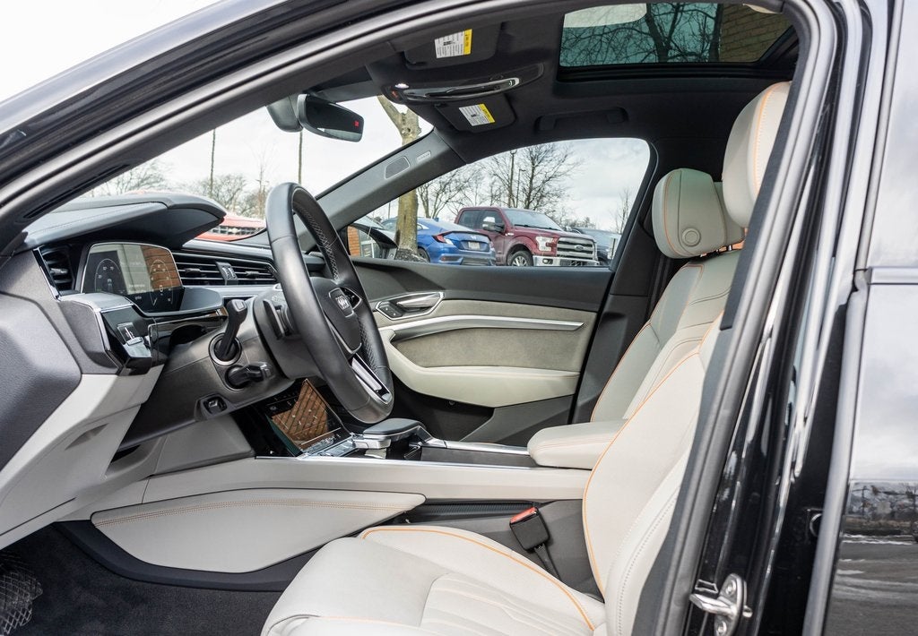 2024 Audi Q8 e-tron Prestige quattro