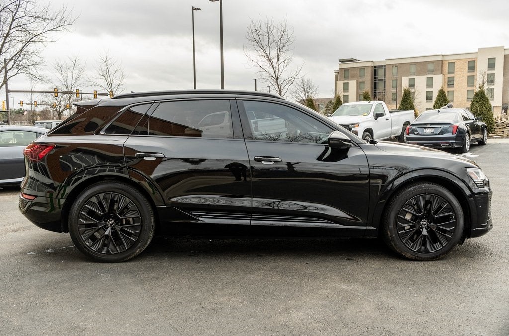 2024 Audi Q8 e-tron Prestige quattro