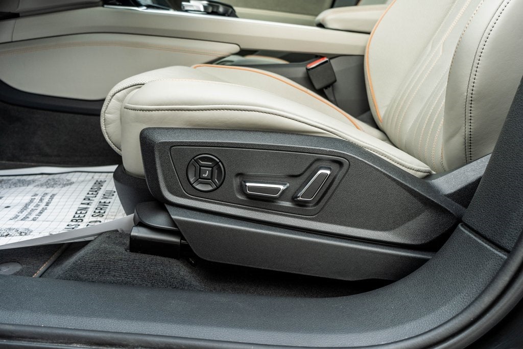 2024 Audi Q8 e-tron Prestige quattro