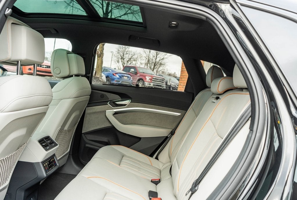 2024 Audi Q8 e-tron Prestige quattro