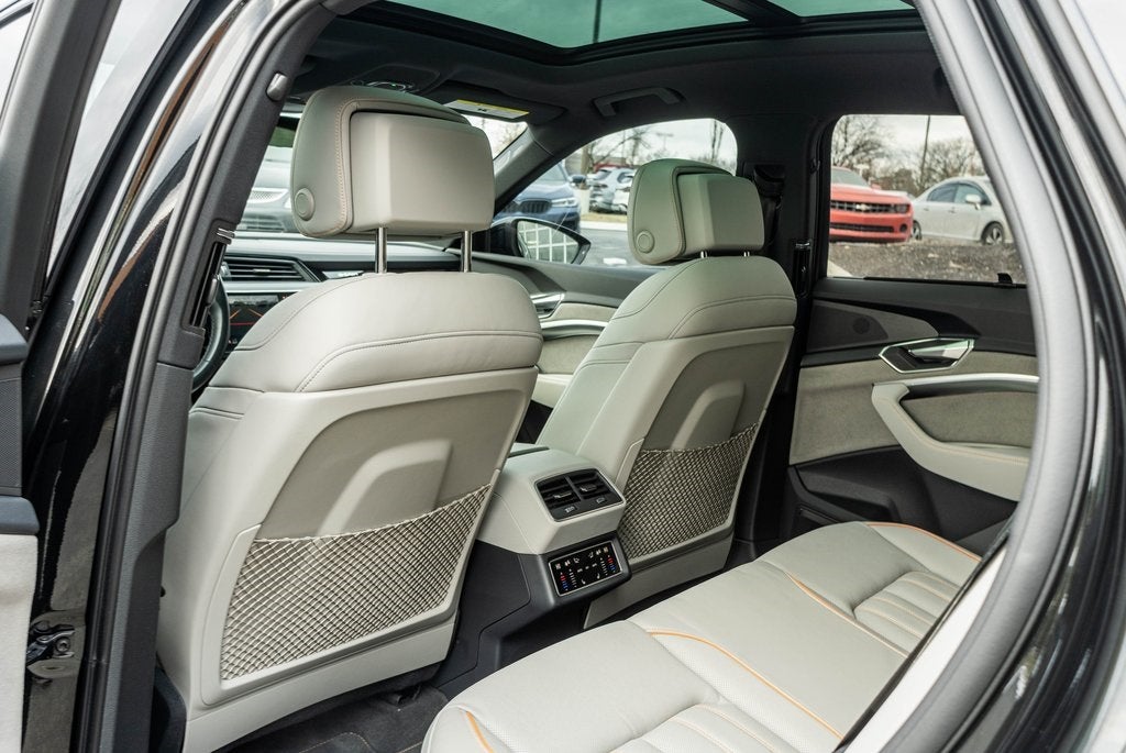 2024 Audi Q8 e-tron Prestige quattro