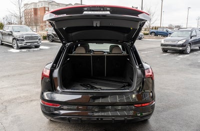 2024 Audi Q8 e-tron Prestige quattro