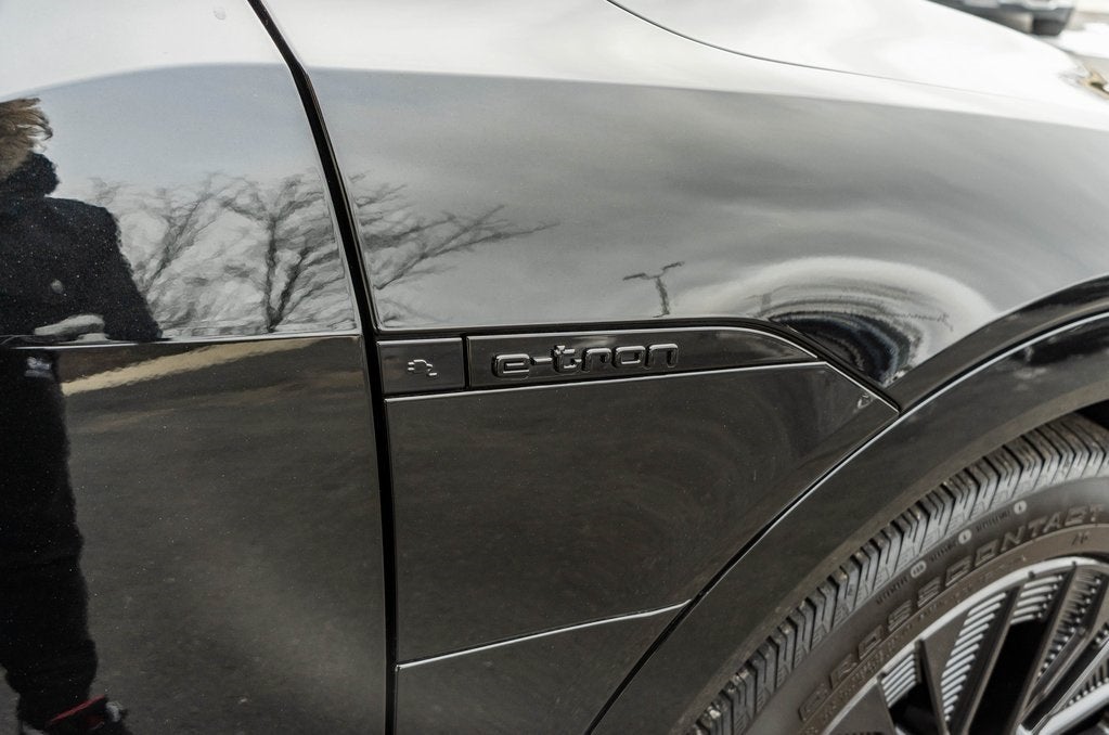 2024 Audi Q8 e-tron Prestige quattro