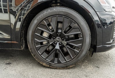 2024 Audi Q8 e-tron Prestige quattro