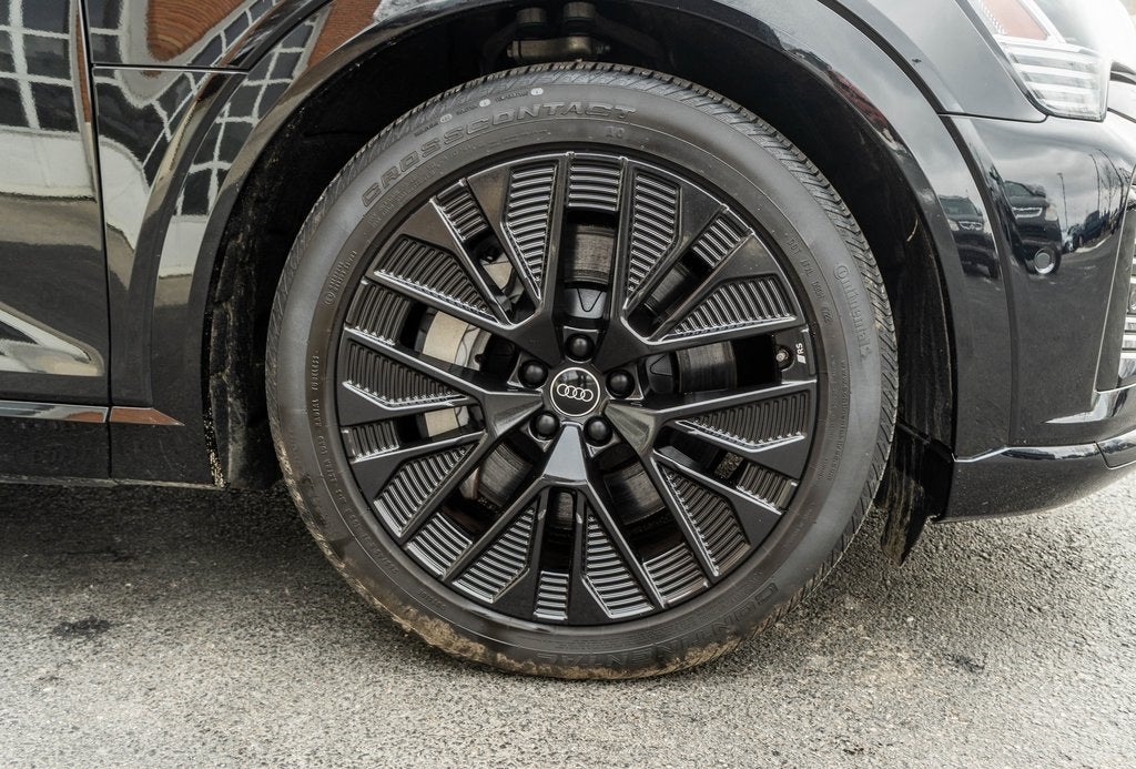 2024 Audi Q8 e-tron Prestige quattro