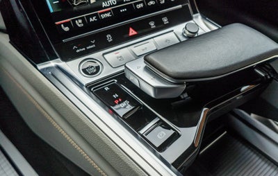 2024 Audi Q8 e-tron Prestige quattro