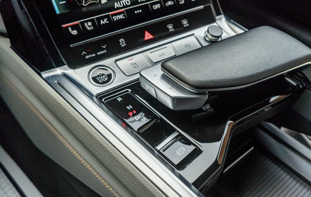 2024 Audi Q8 e-tron Prestige quattro