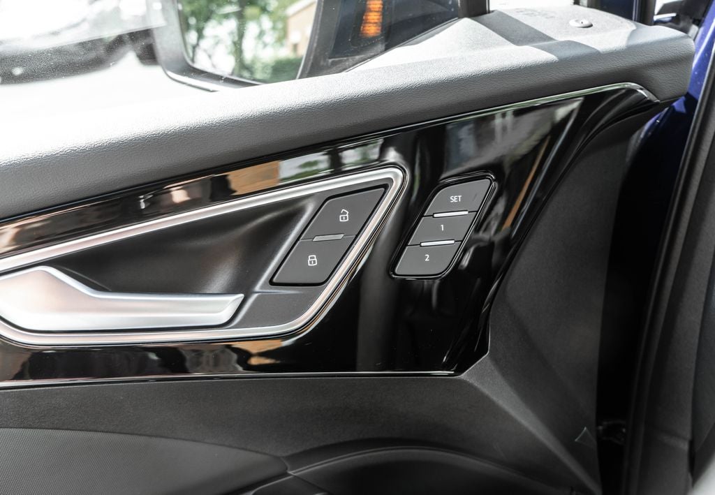 2024 Audi Q4 e-tron Premium Plus quattro