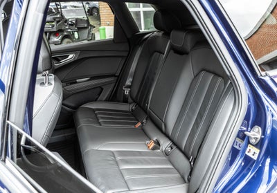 2024 Audi Q4 e-tron Premium Plus quattro