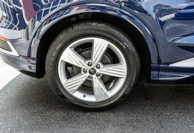 2024 Audi Q4 e-tron Premium Plus quattro