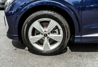 2024 Audi Q4 e-tron Premium Plus quattro