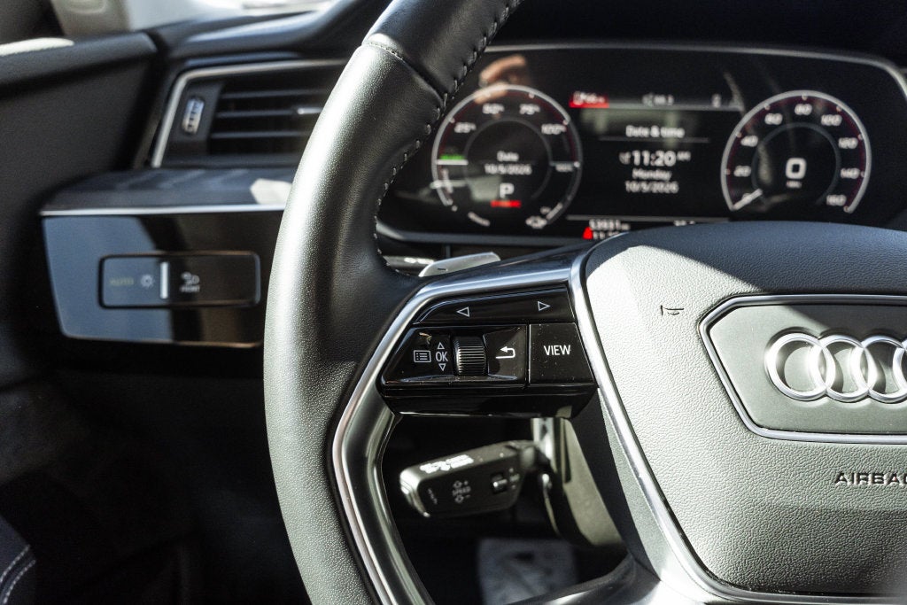 2021 Audi e-tron Prestige quattro