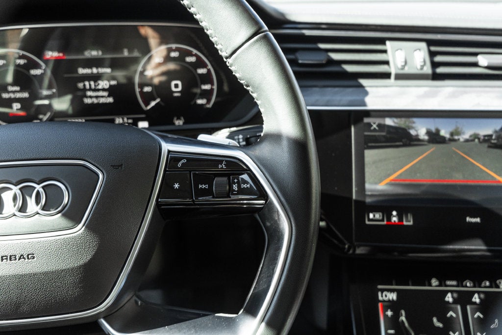 2021 Audi e-tron Prestige quattro
