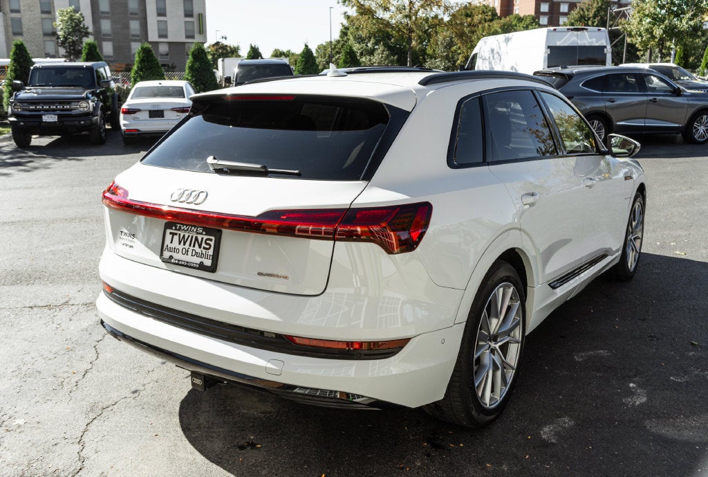 2021 Audi e-tron Prestige quattro