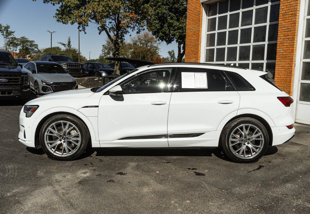 2021 Audi e-tron Prestige quattro