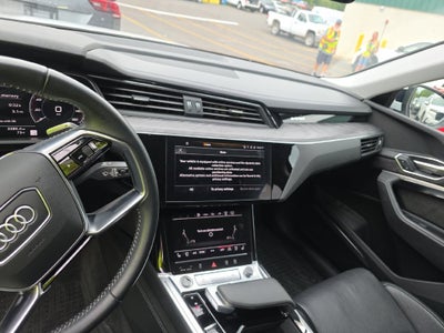 2021 Audi e-tron Prestige quattro