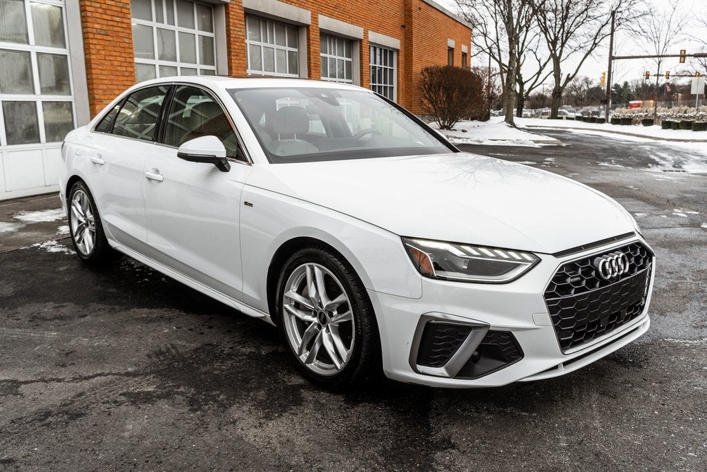 2023 Audi A4 45 S line Premium Plus quattro