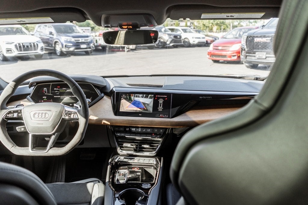 2022 Audi e-tron GT Premium Plus quattro