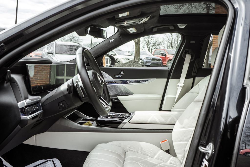 2023 BMW 7 Series 760i xDrive