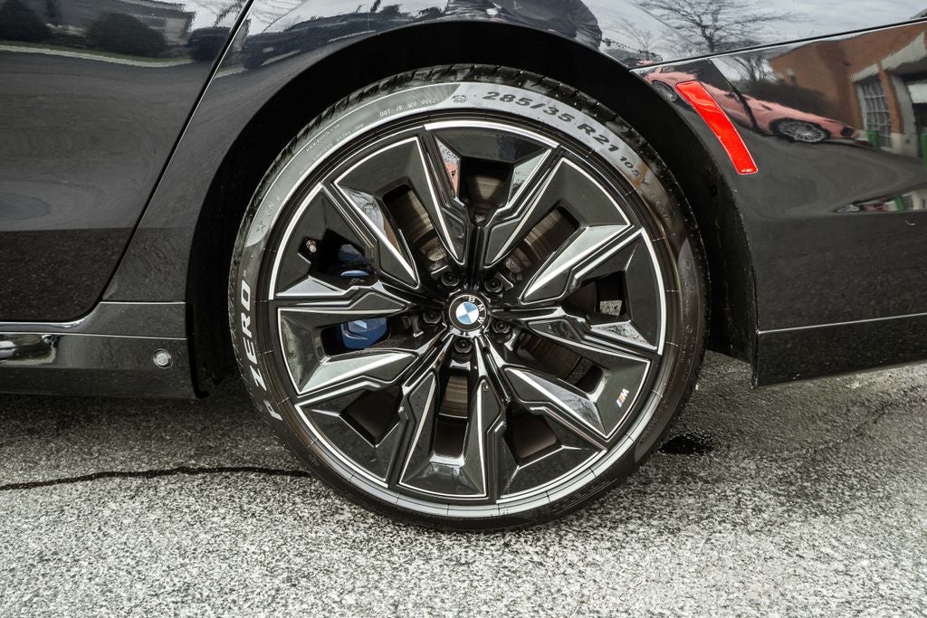 2023 BMW 7 Series 760i xDrive