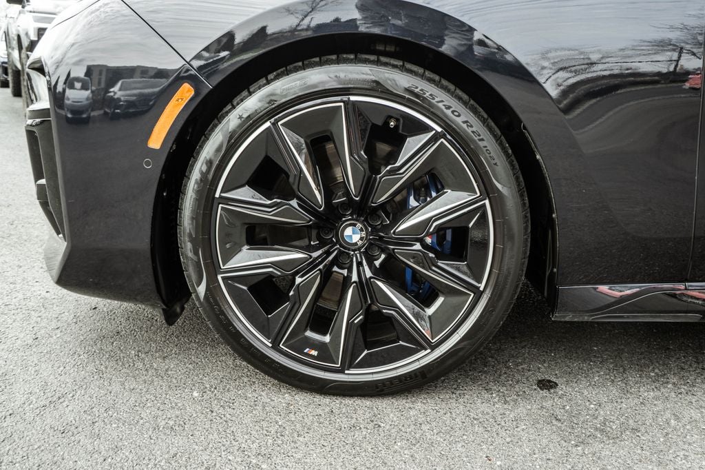 2023 BMW 7 Series 760i xDrive