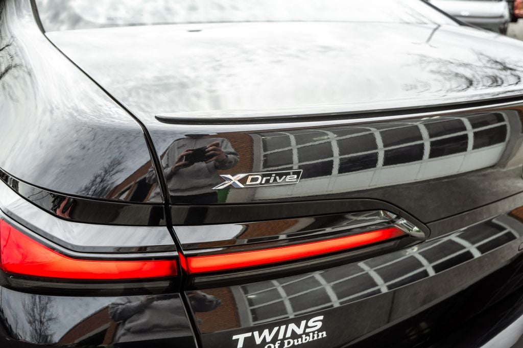 2023 BMW 7 Series 760i xDrive