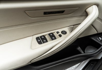2021 BMW 5 Series 530i