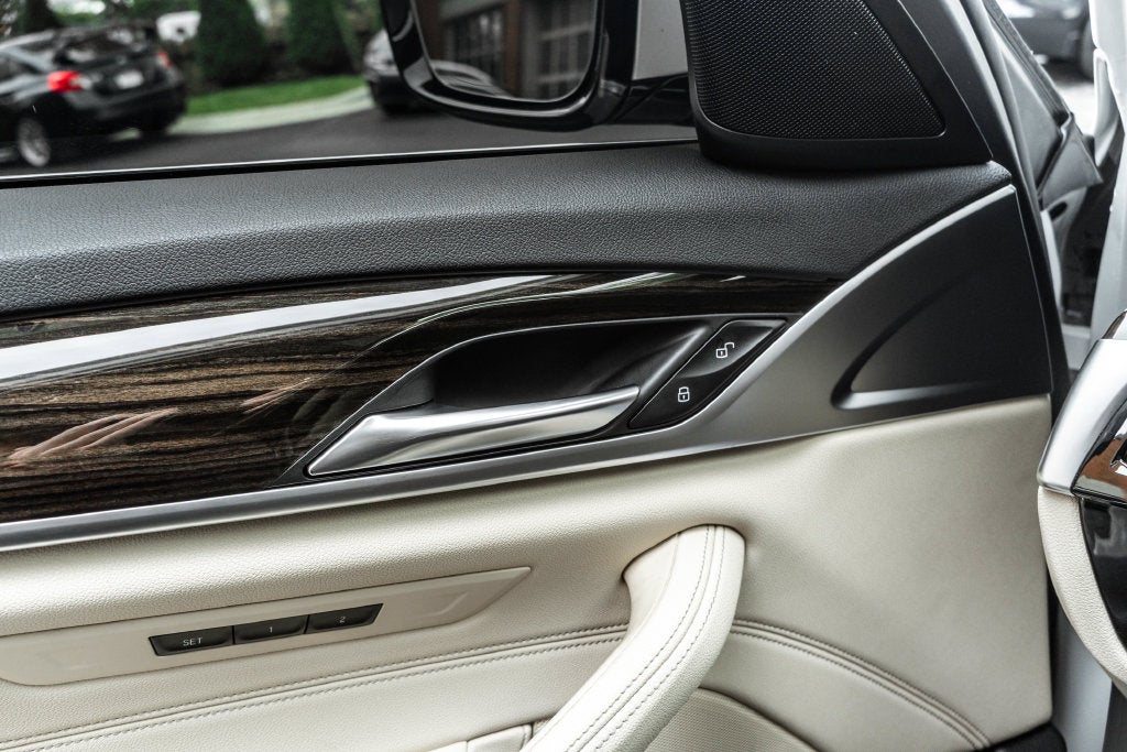 2021 BMW 5 Series 530i