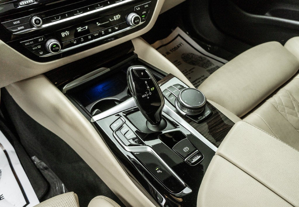2021 BMW 5 Series 530i