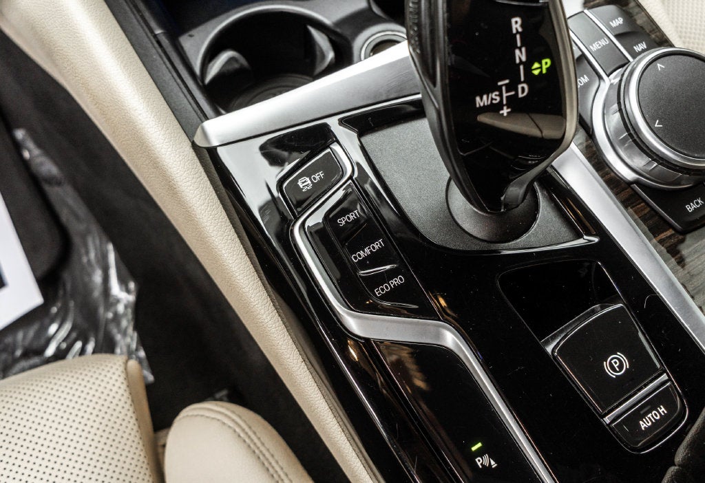 2021 BMW 5 Series 530i