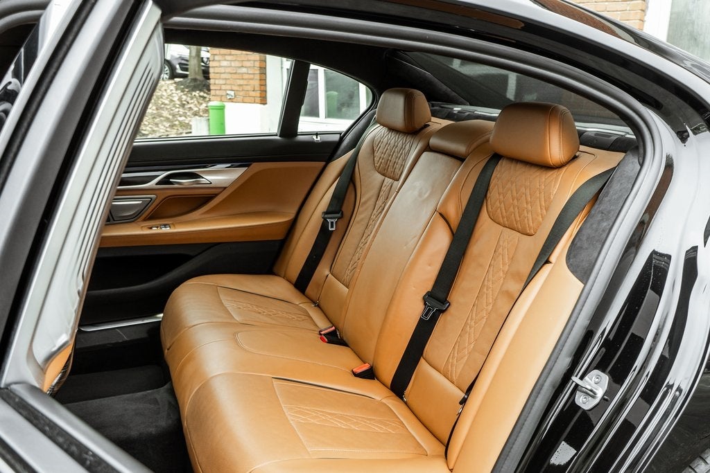 2022 BMW 7 Series 750i xDrive