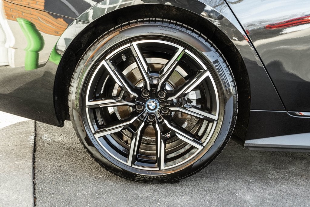 2024 BMW i4 xDrive40 M SPORT