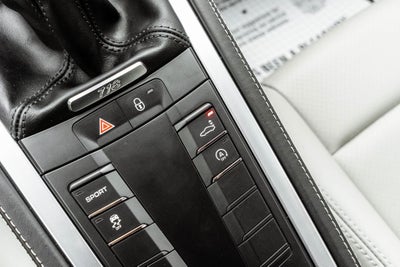 2017 Porsche 718 Cayman Base