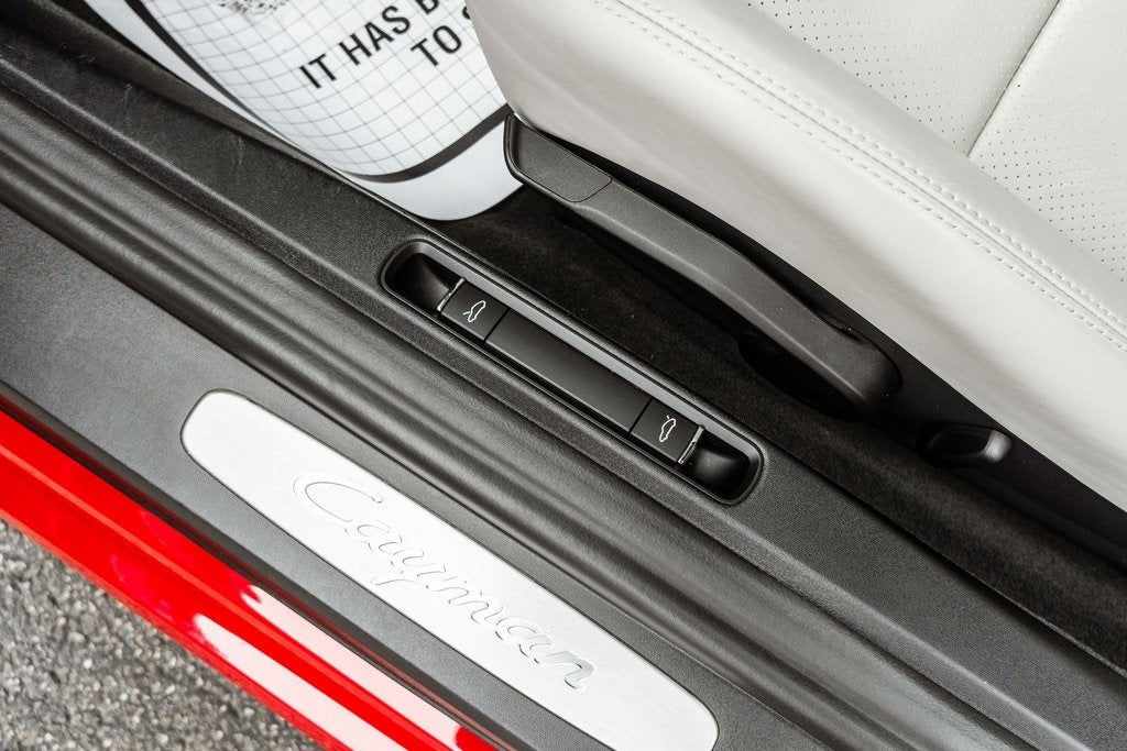 2017 Porsche 718 Cayman Base